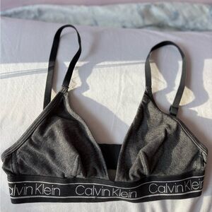 Calvin Klein Women's Gray Bralette